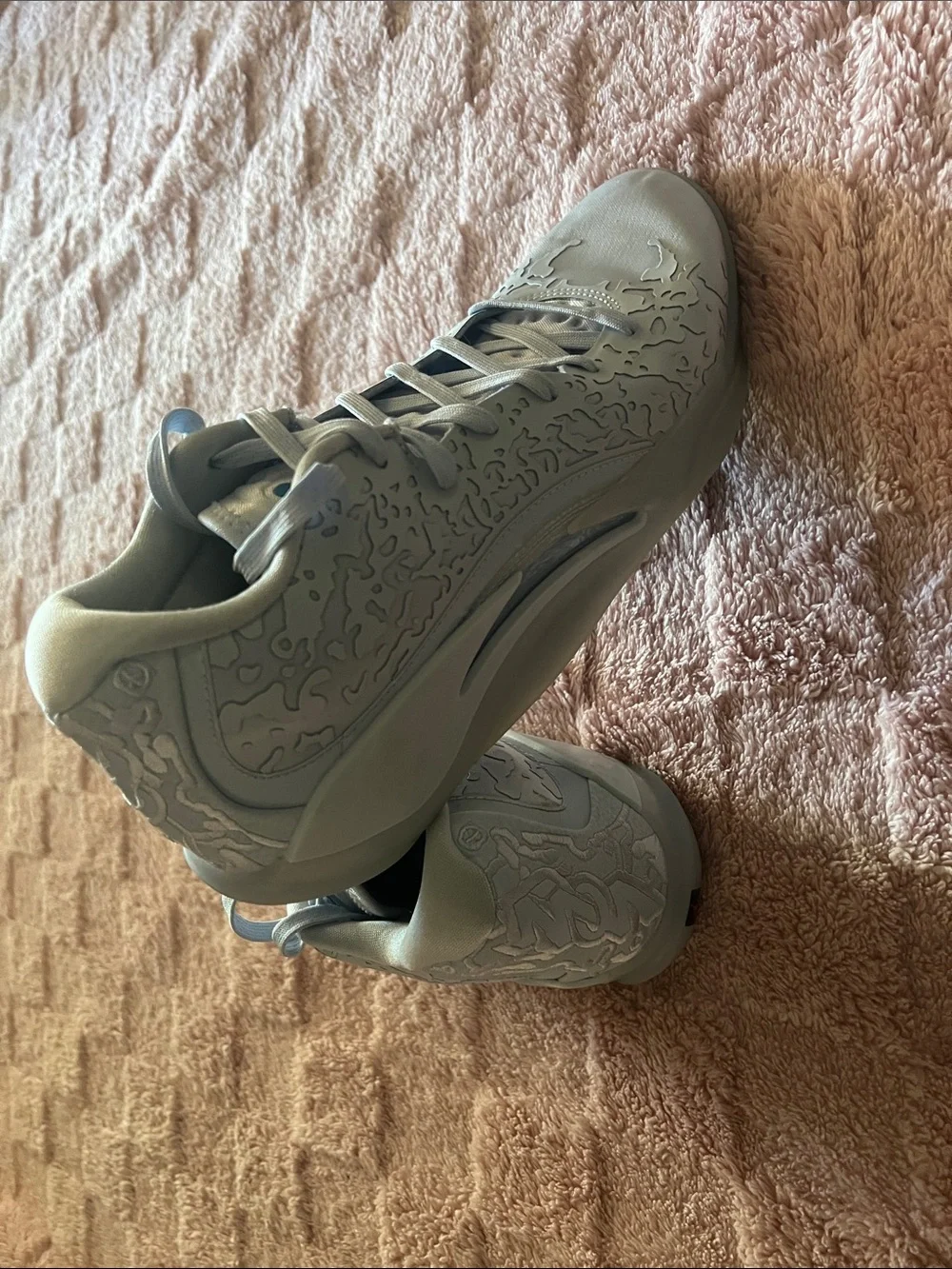Jordan Men's Athletic Shoes Light Gray with Light Blue Accents